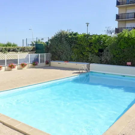 Les Normandieres-23 By Interhome شقة